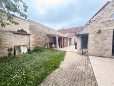 Propriété avec 2 maisons, local commercial loué et dépendance – Fort potentiel MONTATAIRE (60)
