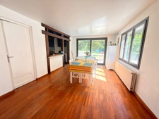 Propriété de charme avec installations équestres sur plus de 3 500 m² à Plailly (60)