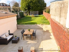 Maison familiale 6 chambres, jardin, garage + duplex loué 600 €/mois Centre de Saint-Just-en-Chaussée (Oise)