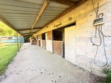 Propriété de charme avec installations équestres sur plus de 3 500 m² à Plailly (60)