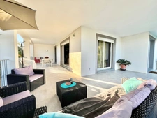 Contemporary house for sale LE MUY (83)