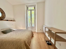 T3 73M2 RÉNOVÉ - PLEIN SUD - MAISON BOURGEOISE - LE MUY 