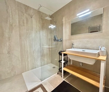 T3 73M2 RÉNOVÉ - PLEIN SUD - MAISON BOURGEOISE - LE MUY 