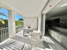 Contemporary house for sale LE MUY (83)