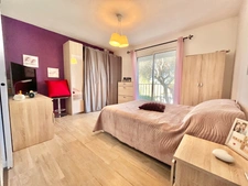 Contemporary house for sale LE MUY (83)