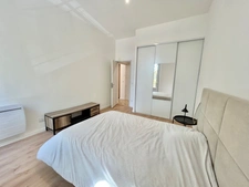 T3 73M2 RÉNOVÉ - PLEIN SUD - MAISON BOURGEOISE - LE MUY 