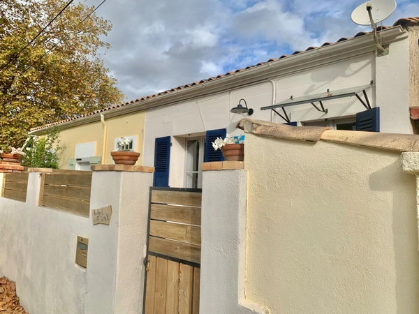 Maison à vendre 2 pièces SAINT AYGULF (83)