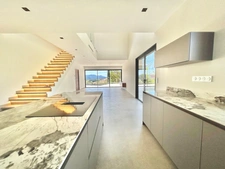 Contemporary villa of 155m² + garage and swimming pool - 2025 - Exceptional panoramic view - La Motte