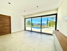 Contemporary villa of 155m² + garage and swimming pool - 2025 - Exceptional panoramic view - La Motte