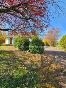 Maison familiale avec grand terrain – Havre de paix à Boulleret