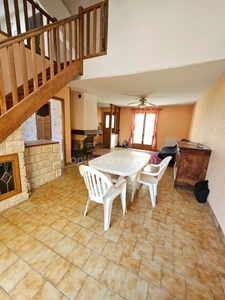 Maison familiale avec grand terrain – Havre de paix à Boulleret