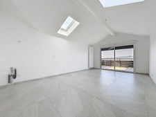 Appartement T4 attique 100m2 à vendre - BRENTHONNE (74)