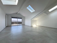 Appartement T4 attique 100m2 à vendre - BRENTHONNE (74)