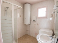 Villa méditerranéenne de plain-pied – 4 chambres – Studio indépendant – Piscine – Grand terrain arboré –