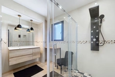 Villa neuve 5 chambres avec piscine et double garage à Cazouls-lès-Béziers