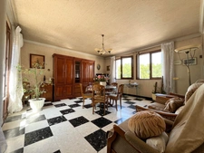 Béziers Champs de Mars – Maison de ville 125 m² avec patio, terrasse et grand garage