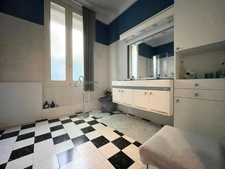 Béziers Champs de Mars – Maison de ville 125 m² avec patio, terrasse et grand garage