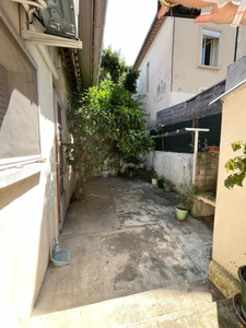 Béziers Champs de Mars – Maison de ville 125 m² avec patio, terrasse et grand garage