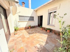 Béziers Champs de Mars – Maison de ville 125 m² avec patio, terrasse et grand garage