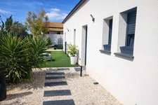 Villa plain-pied contemporaine 3 chambres avec suite parentale et terrain piscinable
