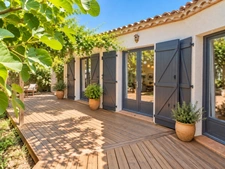 PORTIRAGNES- Villa 4 faces de plain-pied – 5 chambres, piscine et jardin intimiste