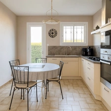 Villa familiale 4 pièces avec combles aménagés, terrain piscinable et grand garage – Boujan-sur-Libron