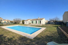 Villa plain-pied avec piscine – Terrain clos 1 000 m² – 3 chambres – esprit campagne proche commodités – Exclusivité
