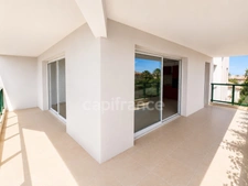 SÉRIGNAN – Grande terrasse, aperçu mer, 2 chambres + bureau et garage