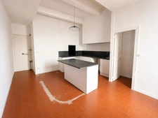 Appartement T3 85 m² avec terrasse Champ de Mars Béziers charme de l'ancien