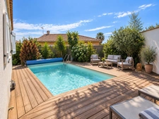 PORTIRAGNES- Villa 4 faces de plain-pied – 5 chambres, piscine et jardin intimiste