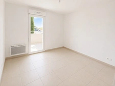 Appartement T2 avec terrasse et parking à Boujan-sur-Libron – Résidence sécurisée