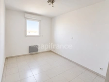 SÉRIGNAN – Grande terrasse, aperçu mer, 2 chambres + bureau et garage