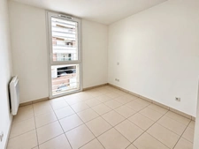 Béziers – Appartement T3 récent avec terrasse et parking privatif