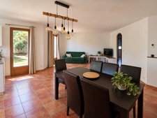 PORTIRAGNES- Villa 4 faces de plain-pied – 5 chambres, piscine et jardin intimiste