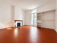 Appartement T3 85 m² avec terrasse Champ de Mars Béziers charme de l'ancien