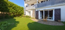 Quartier Jardin Parisien – Rez-de-jardin de 5 pièces traversant avec terrasse, jardin et box