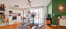 Coup de cœur : Appartement traversant 3 pièces avec balcon et parking 