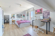 Completely renovated house with 3 or 4 bedrooms and outbuildings