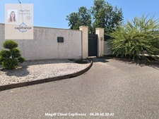 Maison à vendre 8 pièces avec Bassin et piscine. Pierre de Bresse