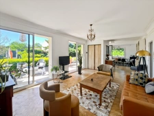 Maison à vendre 7 pièces  (71) - 162 M² - Parc arboré de 1.5 hectares avec étang