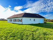 Maison à vendre proche ST BONNET DE JOUX (71) 138 m² - 5200 m² de jardin