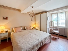 Maison à vendre 5 pièces proche de CHAROLLES (71) - 5 pièces - 1 000 m² de terrain.