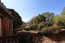 ENSEMBLE IMMOBILIER RARE AVEC MAISON, GÎTE ET 3 700 M² DE TERRAIN