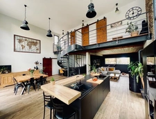 Saint-Maurice de Lignon:Villa contemporaine de 157 m2 habitables, 3 chambres sur terrain paysager de 1700 m2 avec piscine.