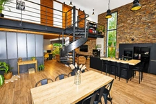 Saint-Maurice de Lignon:Villa contemporaine de 157 m2 habitables, 3 chambres sur terrain paysager de 1700 m2 avec piscine.