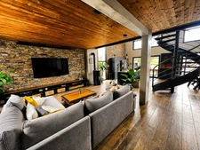 Saint-Maurice de Lignon:Villa contemporaine de 157 m2 habitables, 3 chambres sur terrain paysager de 1700 m2 avec piscine.