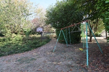 ENSEMBLE IMMOBILIER RARE AVEC MAISON, GÎTE ET 3 700 M² DE TERRAIN