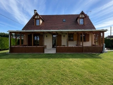 Maison familiale pleine de charme avec sous-sol total et jardin