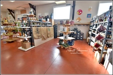 Local commercial + logement attenant — Emplacement stratégique en sortie N154