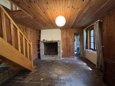 Un lieu de vie unique avec trois maisons aux possibilités infinies !